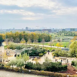 Panoramic Park And Penthouses Retreat Apartment London